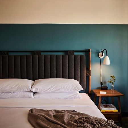 The Junto Hotel Колумбус Экстерьер фото